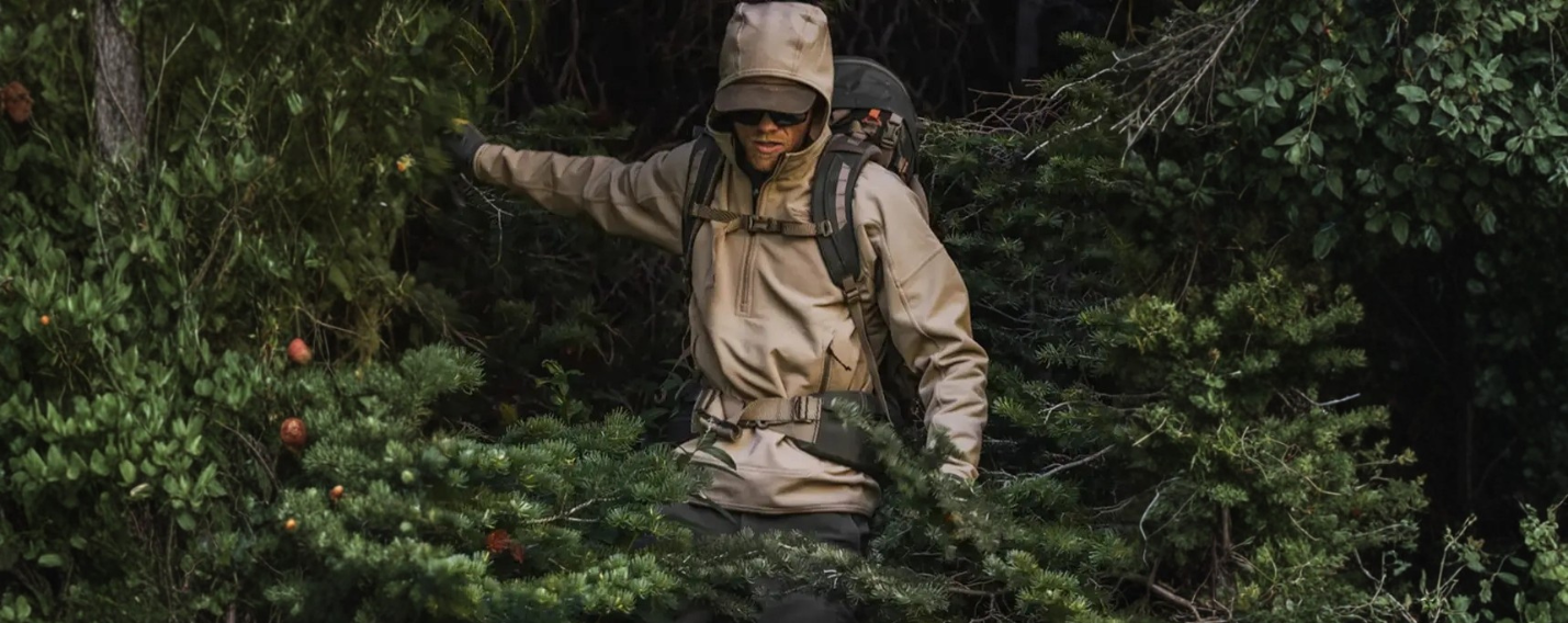 How to Choose a Waterproof Outdoor Jacket for Field Use